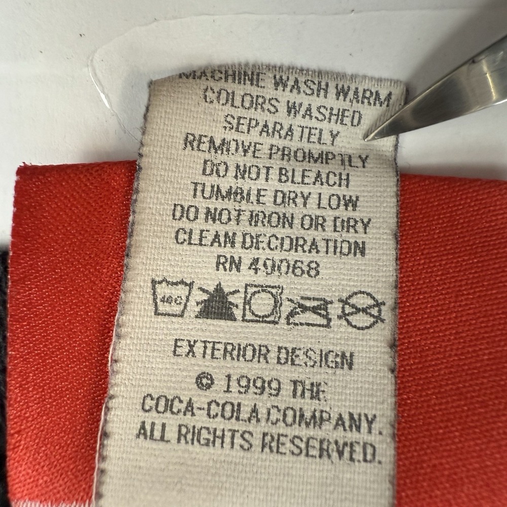 Vintage (1999) Coca Cola Black Crewneck Size Medium - Picture 5 of 8